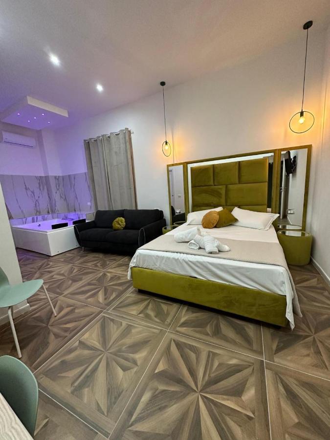 San Ferdinando Suite Room Neapol Zewnętrze zdjęcie