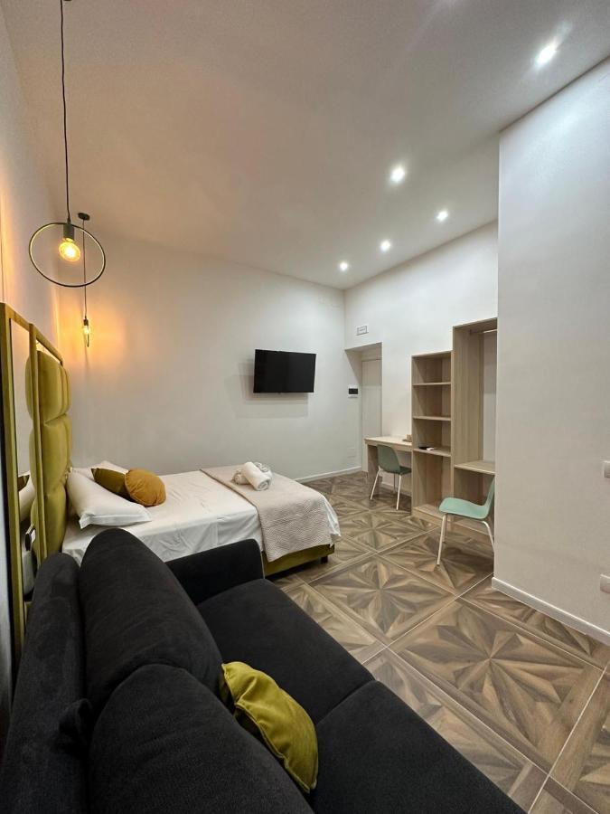 San Ferdinando Suite Room Neapol Zewnętrze zdjęcie