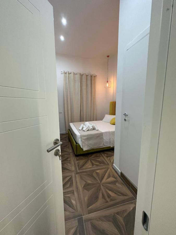 San Ferdinando Suite Room Neapol Zewnętrze zdjęcie