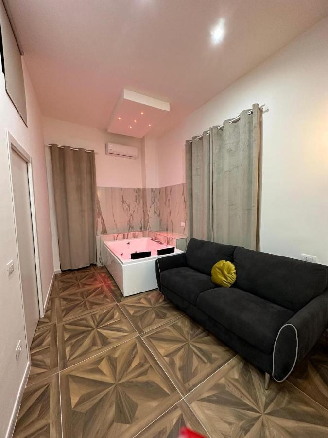San Ferdinando Suite Room Neapol Zewnętrze zdjęcie