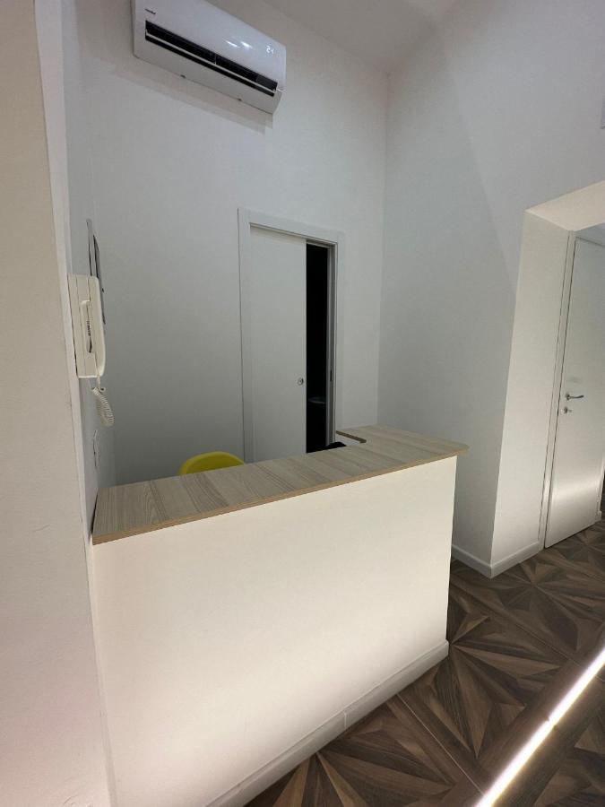 San Ferdinando Suite Room Neapol Zewnętrze zdjęcie