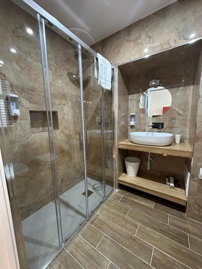 San Ferdinando Suite Room Neapol Zewnętrze zdjęcie