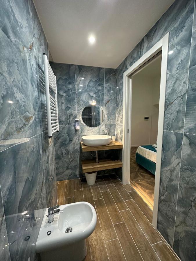 San Ferdinando Suite Room Neapol Zewnętrze zdjęcie