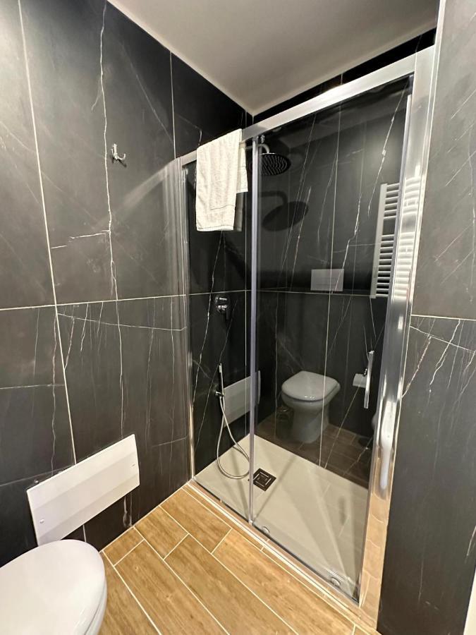 San Ferdinando Suite Room Neapol Zewnętrze zdjęcie