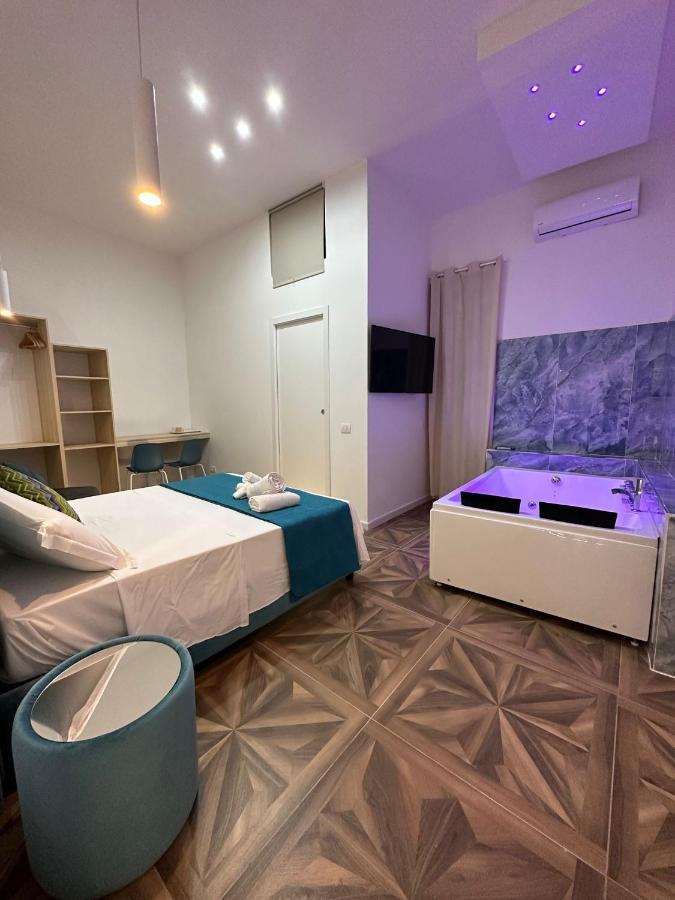San Ferdinando Suite Room Neapol Zewnętrze zdjęcie