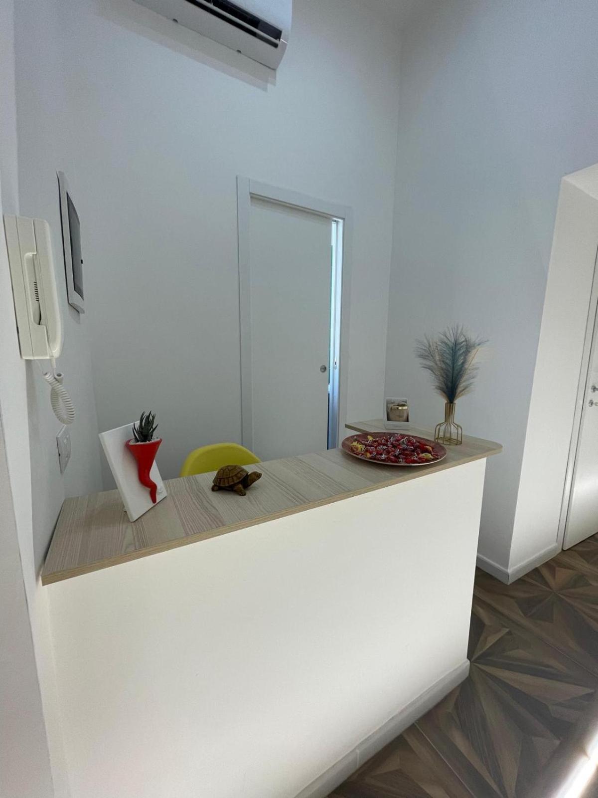San Ferdinando Suite Room Neapol Zewnętrze zdjęcie